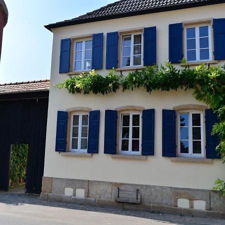 Gaestehaus & Weingut Gehrig Weisenheim am Sand Exterior photo