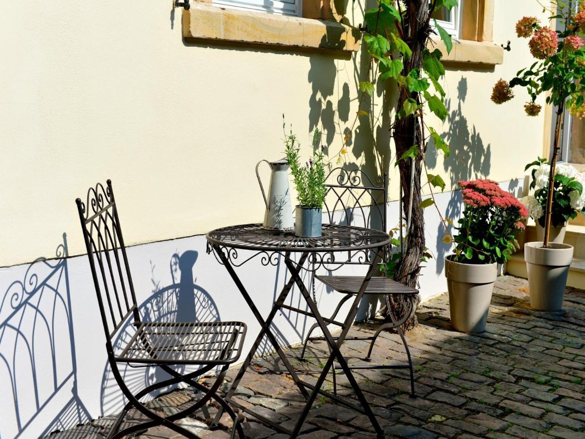 Gaestehaus & Weingut Gehrig Weisenheim am Sand Exterior photo